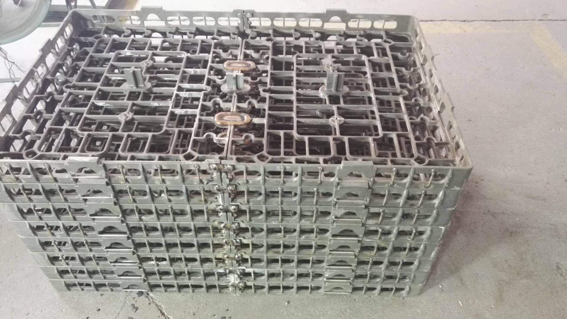 丰东1000分体料筐